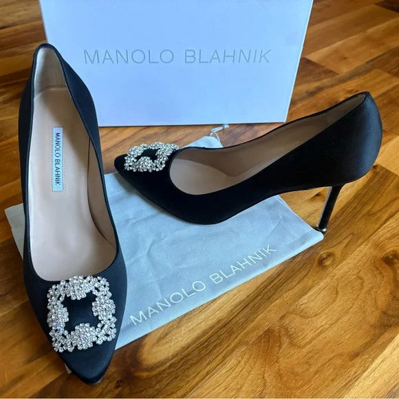 Manolo Blahnik, Black Satin Hangisi Pumps 90, NEW - Picture 9 of 13